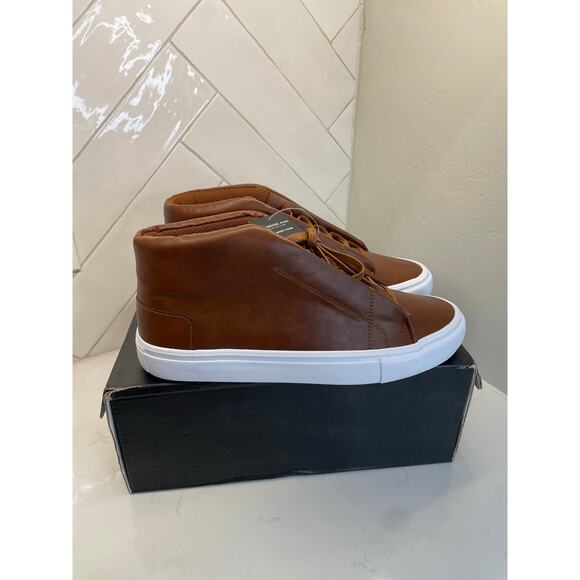 London Fog LFM-Dorance Cognac Brown Memory Foam Sneakers 9M New w/Box - Picture 4 of 11